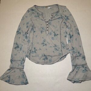 Free People Ribbed Henley Blouse Blue Tie Dye Bell Sleeve Top Women’s M